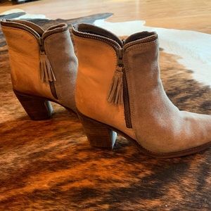 Joes jeans women’s boots sz 9